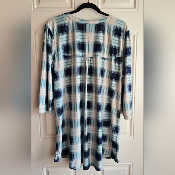 Serengeti Blue and White Checkered Flowy Dressy Tunic Top, EUC - Picture 4 of 4